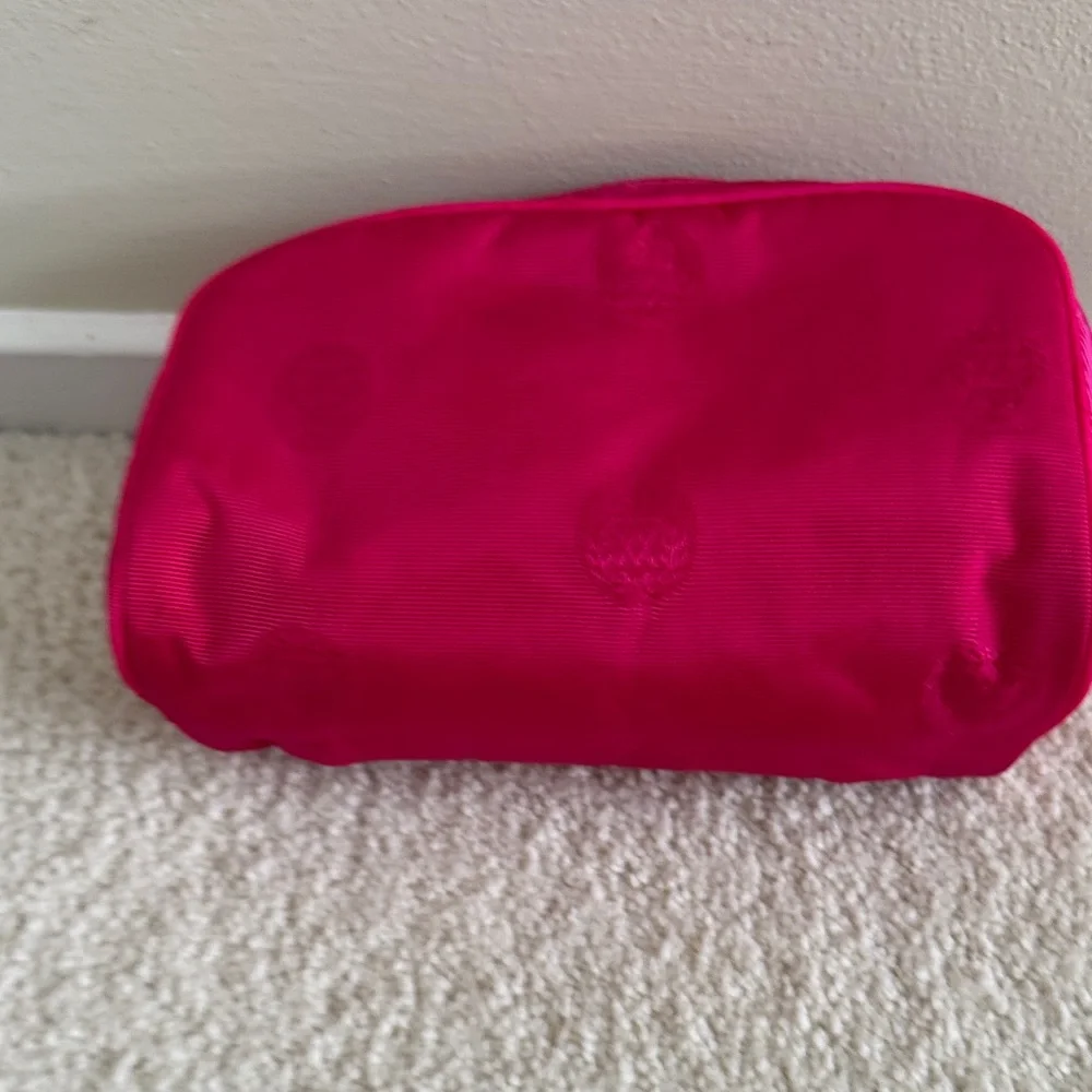 Adrienne Vittadini vibrant pink